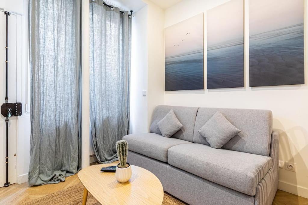 Appartement Moderne Pour 4 Proche Arc De Triomphe Parijs